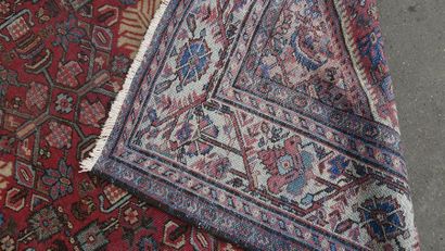 Ancien tapis MAHAL IRAN
325 x 225 cm.