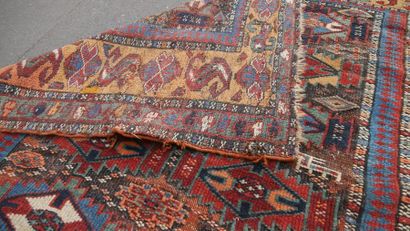 Ancien tapis 
Nord Ouest de l'Iran.
297 x...