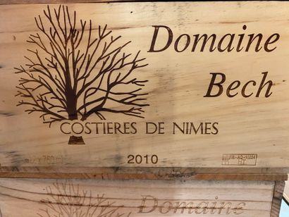 12 Domaine de BECH 2010 en costières de Nimes...