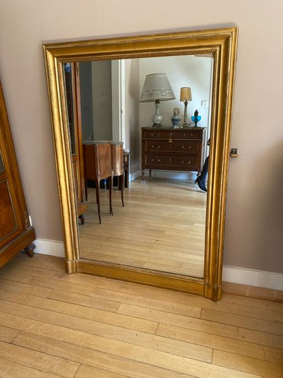 Wood and gilded paste mantelpiece mirror...
