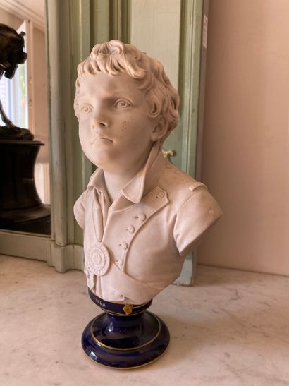 SEVRES. Buste de Joseph Agricol Viala. Biscuit,...