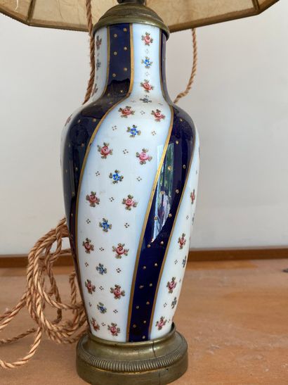 Trois pieds de lampe en céramique