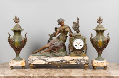 Garniture de cheminée en marbre et régul...