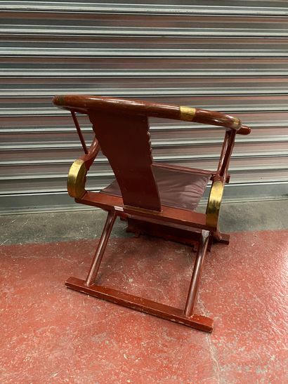 Fauteuil de mandarin pliant en bois laqué...