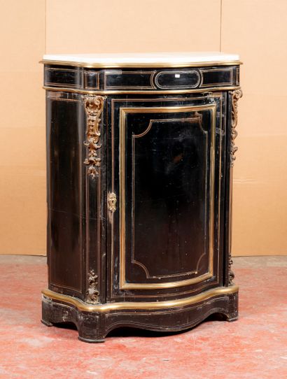 Meuble à hauteur d'appui en placage de bois...