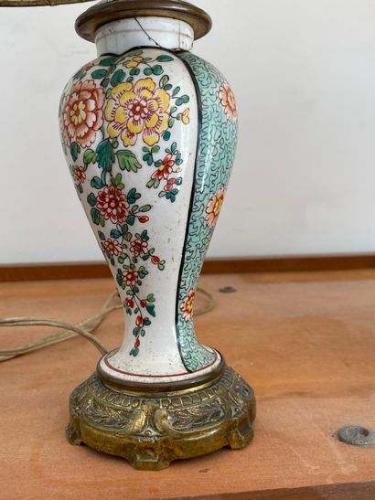 Trois pieds de lampe en céramique