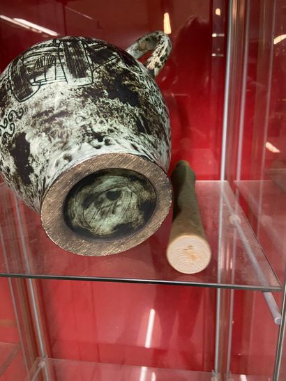 Verseuse en céramique et soliflore raku.