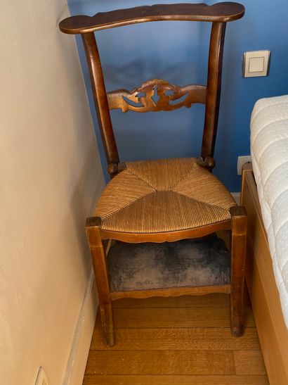Lot de chaises cannées et paillées (acci...
