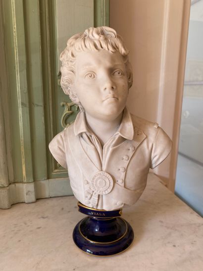 SEVRES. Buste de Joseph Agricol Viala. Biscuit,...