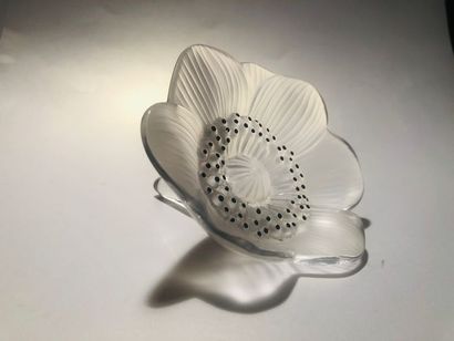 LALIQUE France

Flacon + fleur (Anémone)...