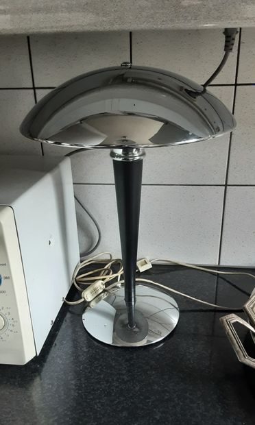 Paire de pieds de lampe en métal chromé et...