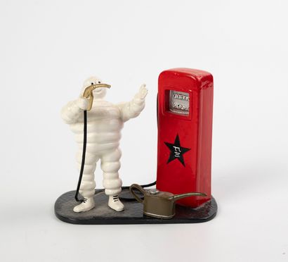 MICHELIN / PIXI


Collection Michelin : Bibendum


Bibendum...