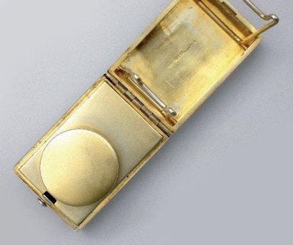 MAISON FABERGE
RECHAUD DE VOYAGE en argent...