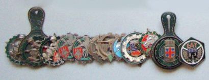 TRAIN - Lot de 12 insignes: «1er Escadron...