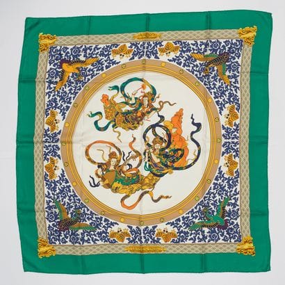 HERMES
Printed silk square
