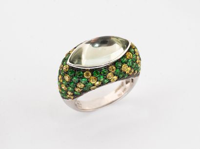 Dome ring in white gold 750 °/°° decorated...