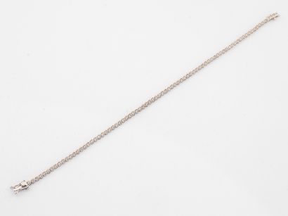Bracelet line in white gold 750 °/°° set...