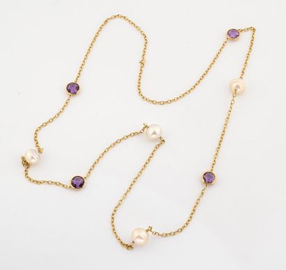 Gold necklace 750 °/°° enhanced with cultured...