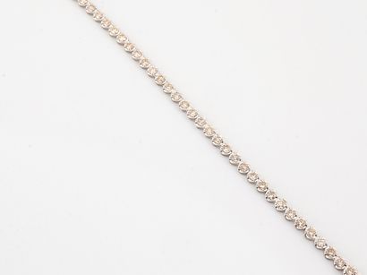 Bracelet line in white gold 750 °/°° set...