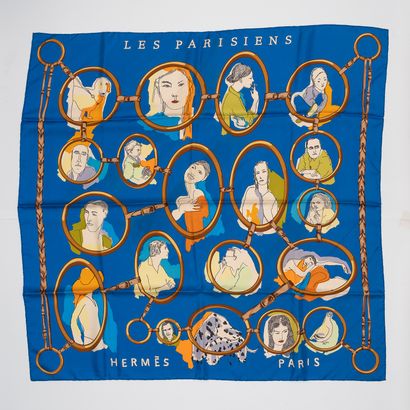 HERMES
Printed silk square
