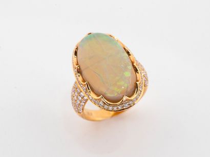 Cushion ring in pink gold 750 °/°° decorated...