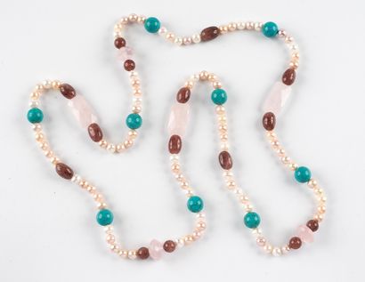 Necklace of freshwater pearls alternated...