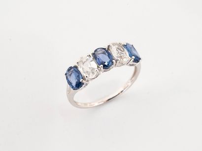 River ring in white gold 750 °/°° set with...