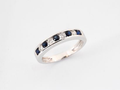 Half wedding band in white gold 750°/°° set...
