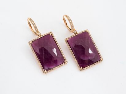 Pair of earrings in pink gold 750 °/°° set...