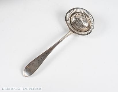 Cuiller à saupoudrer en argent 950 °/°° ajouré...