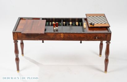 Table à jeux en acajou, placage d’acajou...