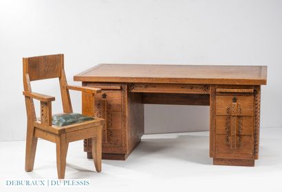 Hans KLEISS (1901-1973)
Bureau plat à caissons...