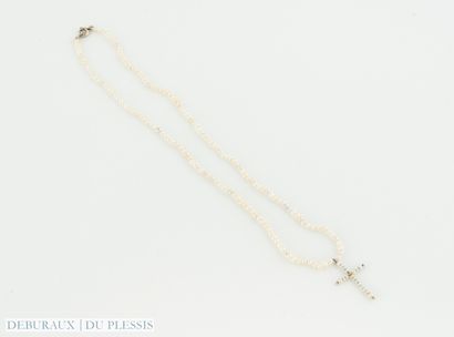 Collier de semences de perles centré d'une...