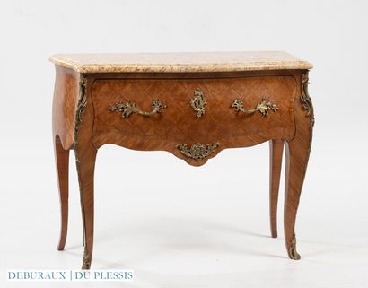 Commode dite commode à perruques en bois...