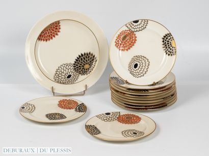 DELVAUX 
Service à gâteaux en porcelaine...