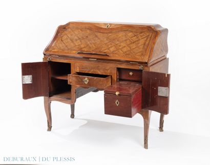 Bureau de pente marqueté toutes faces en...