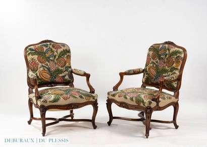 Paire de de fauteuils à la Reine, garnitures...