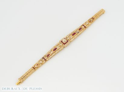 Bracelet ruban en or 750°/°° ornée d'un diamant...