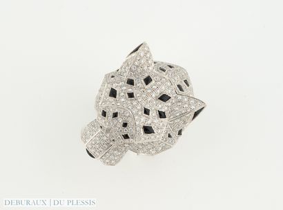 CARTIER
Bague Panthère en or gris 750°/°°...