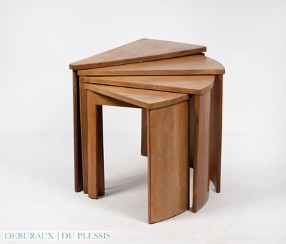CHAREAU Pierre (1883-1950)
Rare table MB...