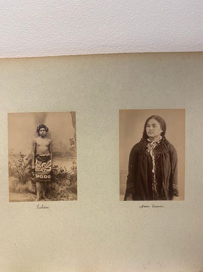 HAWAÏ (7 pl.) et TAHITI (11 pl.) — PHOTOGRAPHIES...