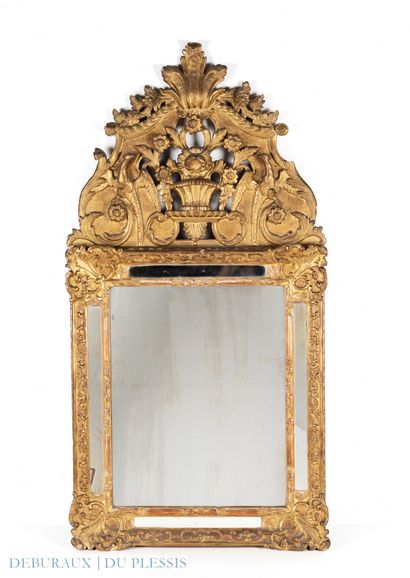 Miroir à pareclose et son fronton en bois...
