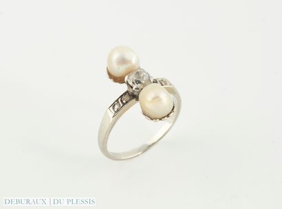 Bague en or gris 750°/°° sertie d'un diamant...