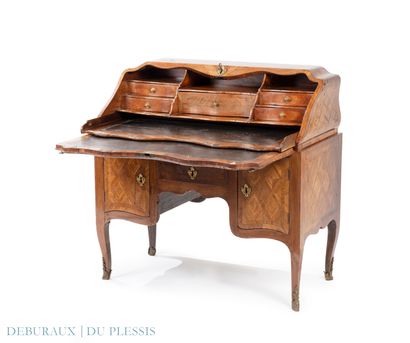 Bureau de pente marqueté toutes faces en...
