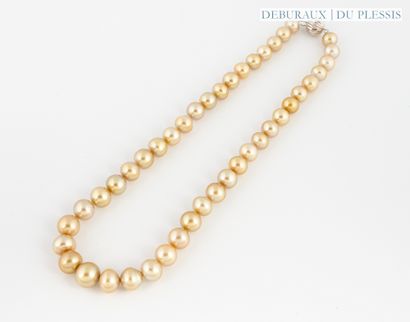 Drop necklace of South Sea cultured pearls,...