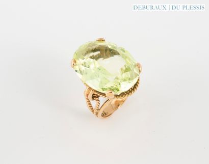 Twisted-wire cocktail ring in 750 °/°° gold...