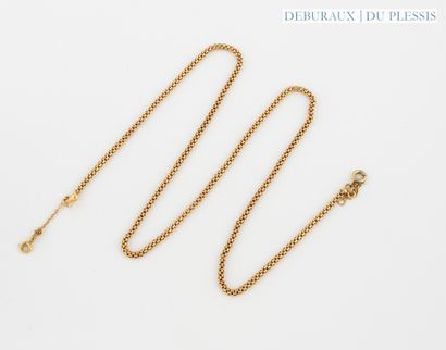 Braided link chain in 750 °/°° gold. 
(safety...
