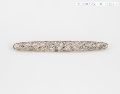 Barrette brooch in platinum and 750°/°° white...