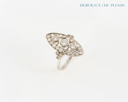 Marquise ring in rhodium-plated 750°/°° gold...