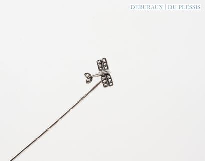 Tie pin in 750°/°° white gold and silver...